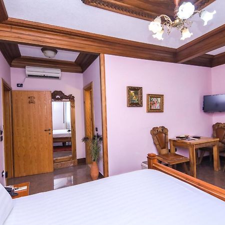 Brilant Antik Center Hotel Tiranë Eksteriør bilde