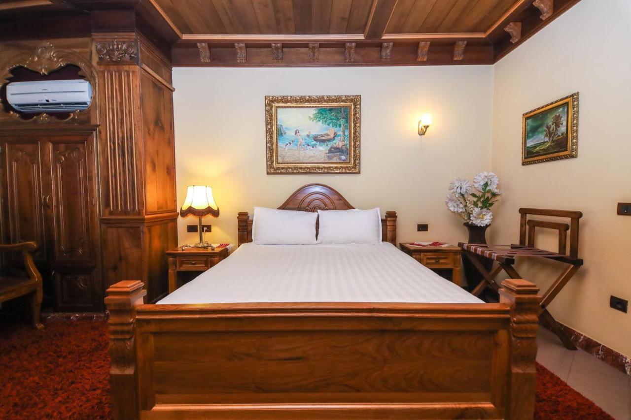 Brilant Antik Center Hotel Tiranë Eksteriør bilde