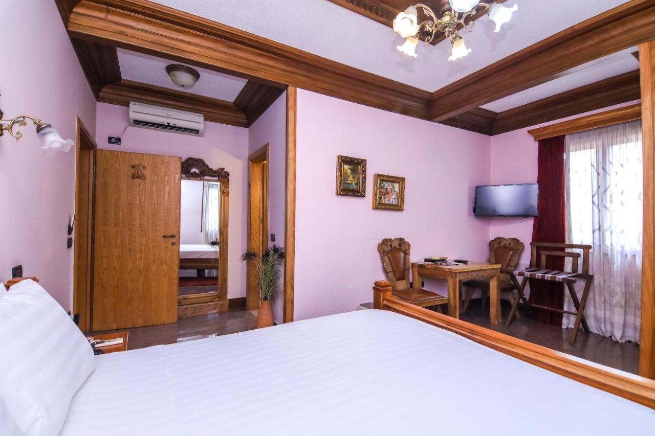 Brilant Antik Center Hotel Tiranë Eksteriør bilde