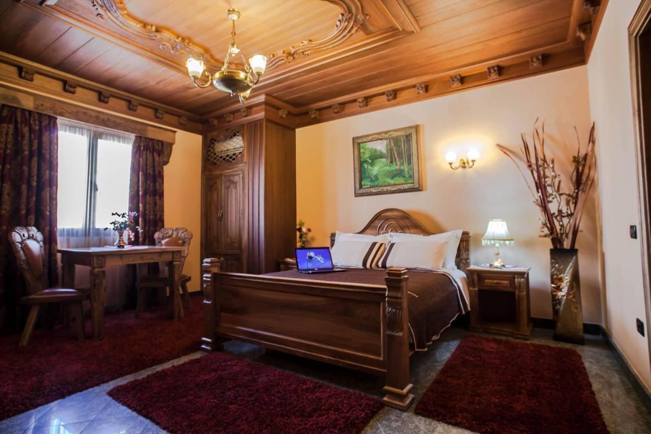 Brilant Antik Center Hotel Tiranë Eksteriør bilde