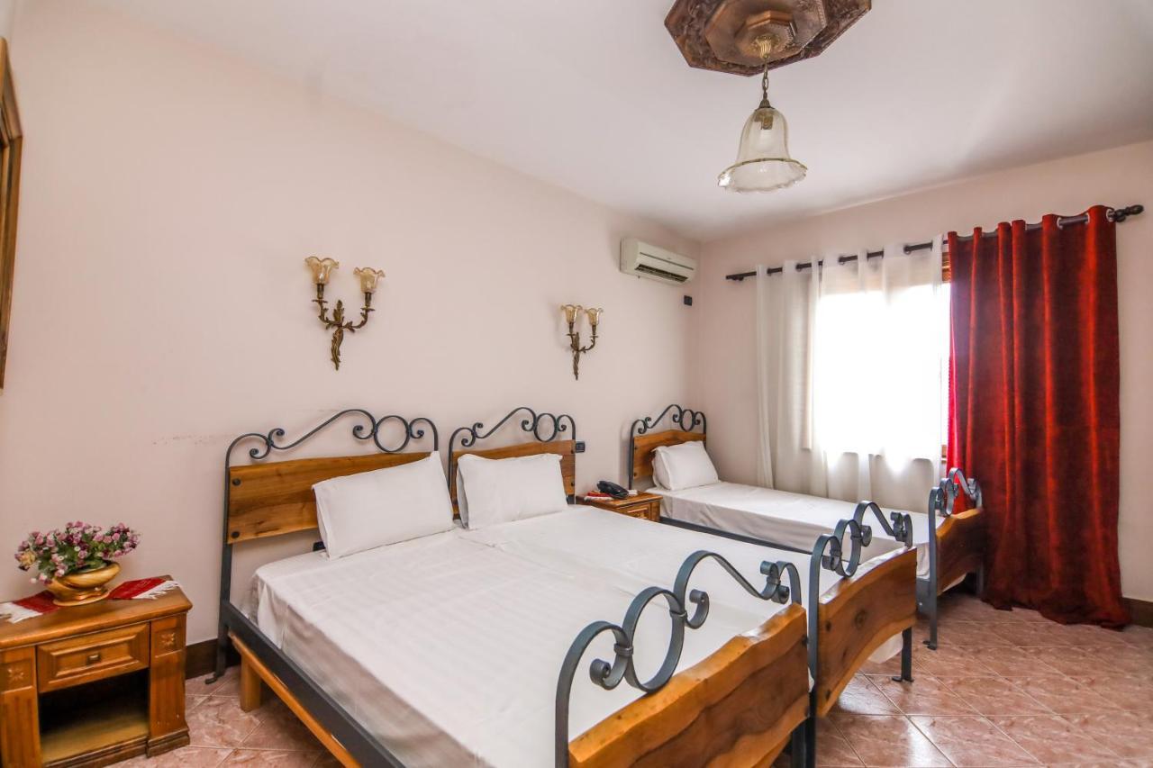 Brilant Antik Center Hotel Tiranë Eksteriør bilde