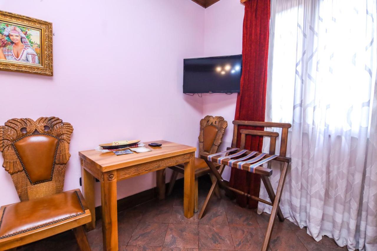 Brilant Antik Center Hotel Tiranë Eksteriør bilde